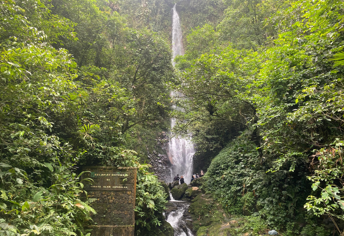 Curug Ciporolak: Permata Tersembunyi di Kawasan Gunung Halimun Salak, Lebak – Banten