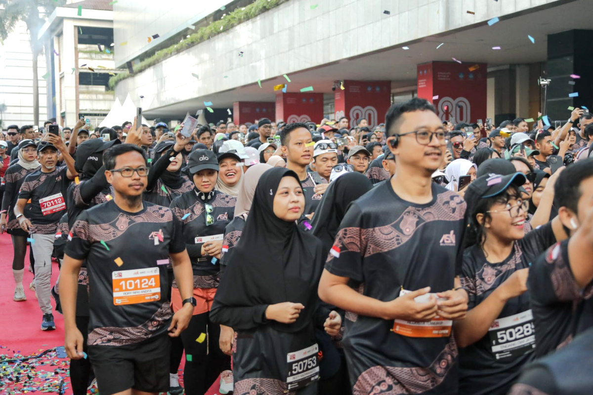Gubernur Pramono Lepas 1.700 Peserta ASN Run 2025