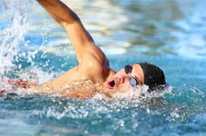 Berenang, Olahraga Menyenangkan yang Menyehatkan Tubuh dan Pikiran